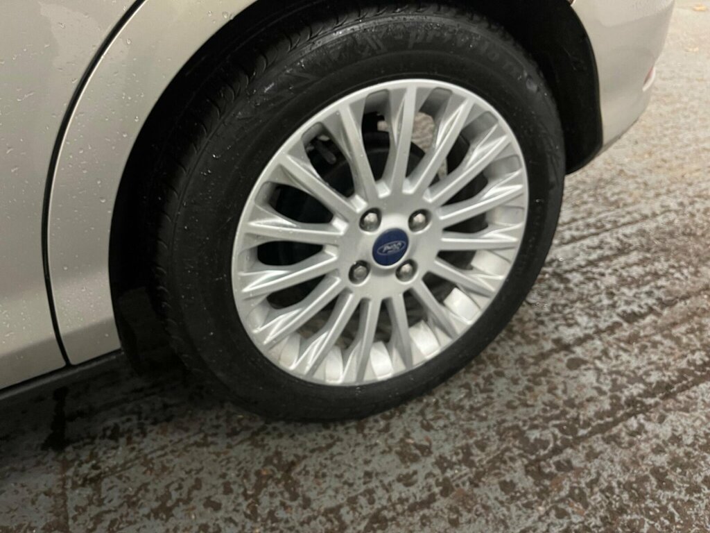 Ford B-Max Mpv Gold #20
