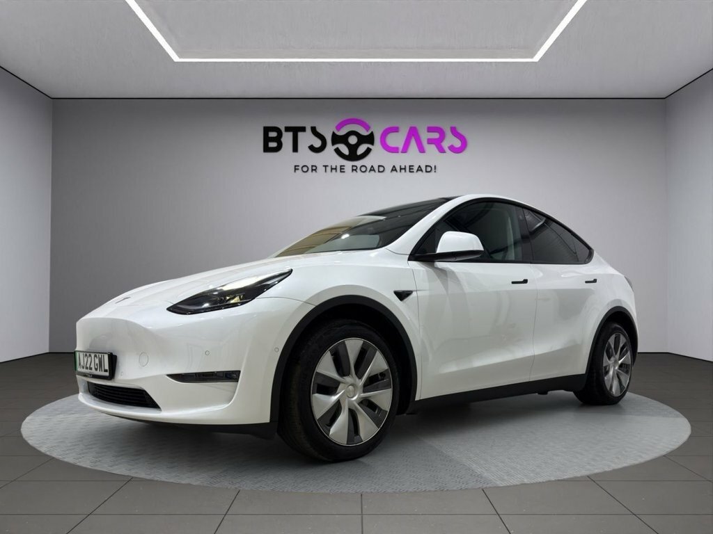Tesla Model Y Suv White
