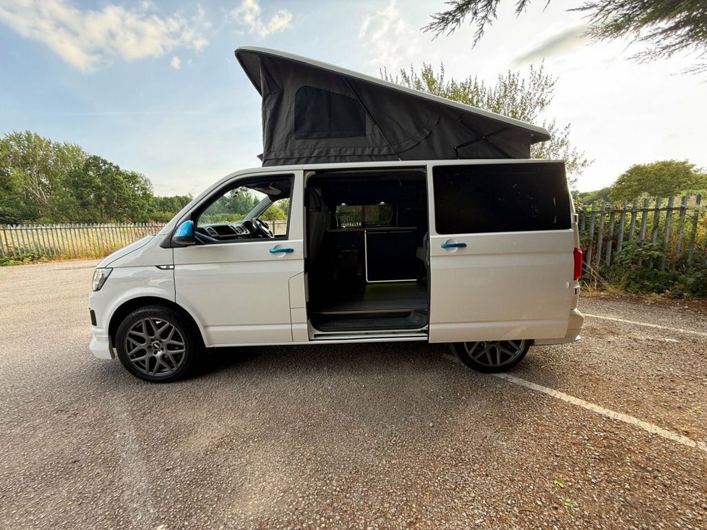 Volkswagen Campervan 2L Startline White