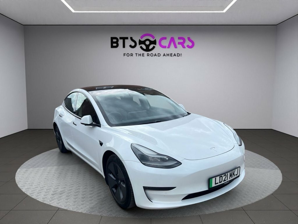 Tesla Model 3 Saloon LD21MKJ White #2