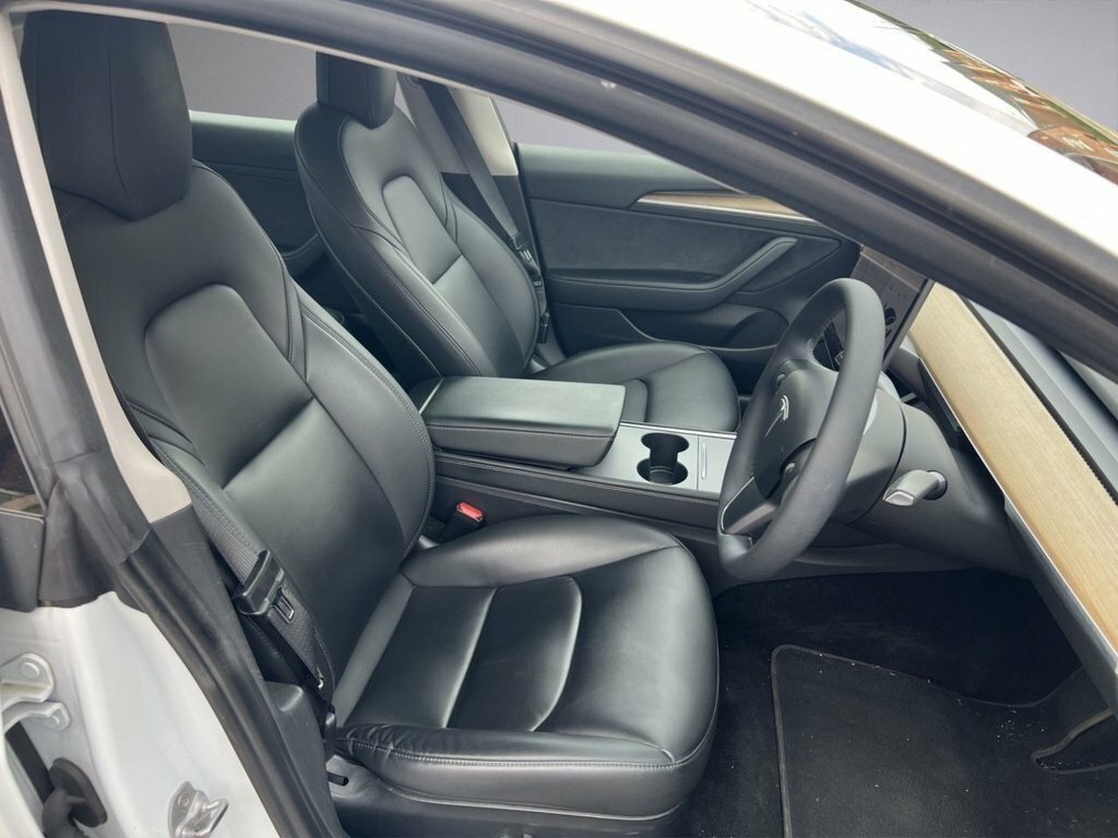 Tesla Model 3 Saloon LD21MKJ White #3