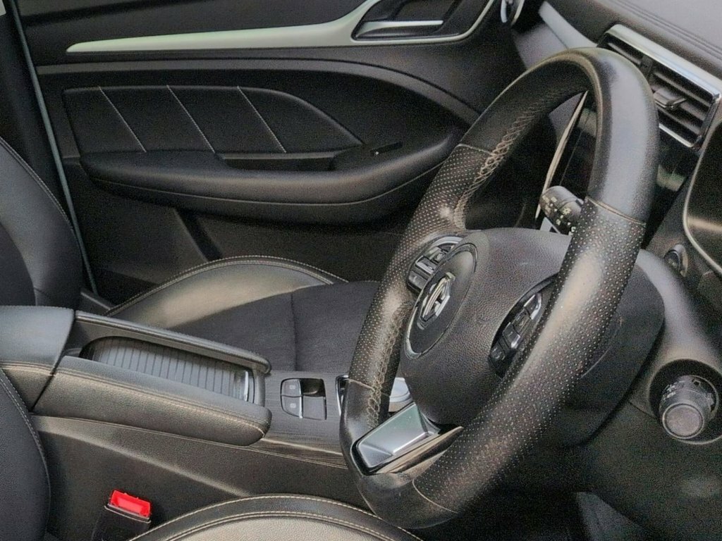 MG ZS Suv PE71XYZ Blue #5