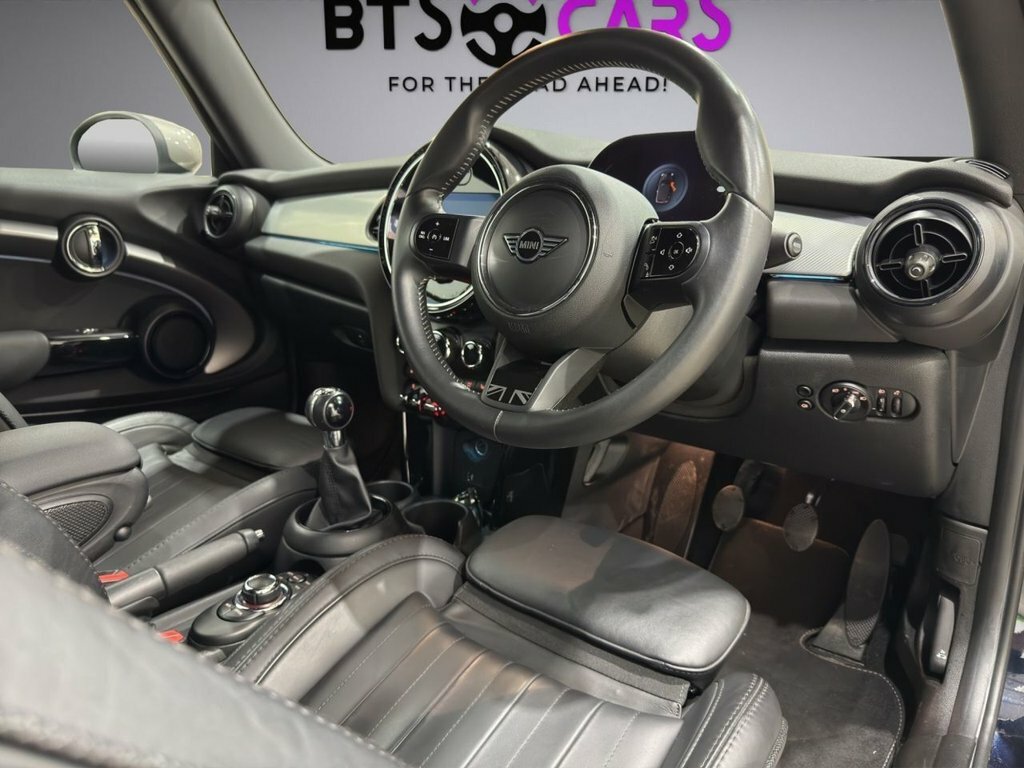 Mini Convertible 1.5L Cooper Exclusive YD21KGB Black #2