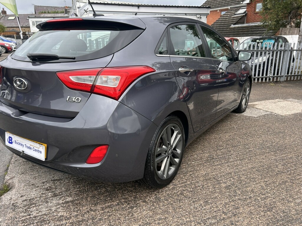 Hyundai I30 1.6 Crdi Blue Drive Premium Grey #5