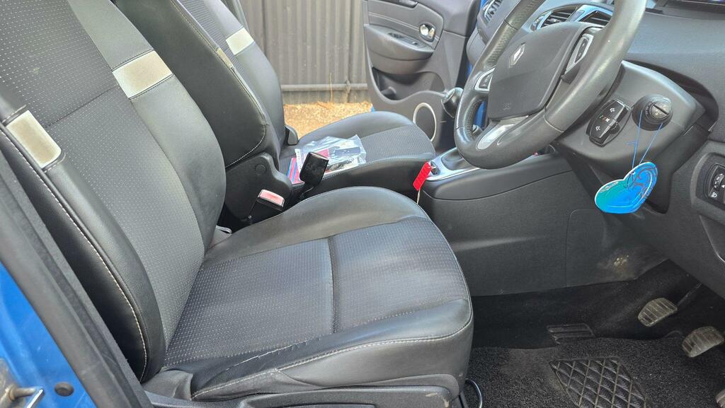 Renault Grand Scenic Dynamique Tomtom Silver #7