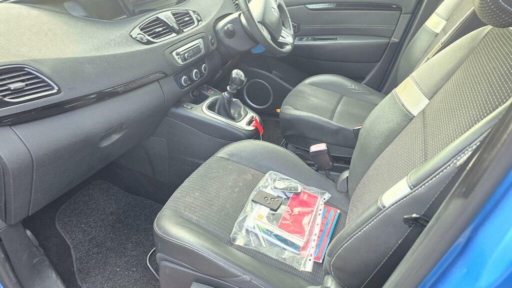 Renault Grand Scenic Dynamique Tomtom Silver #17