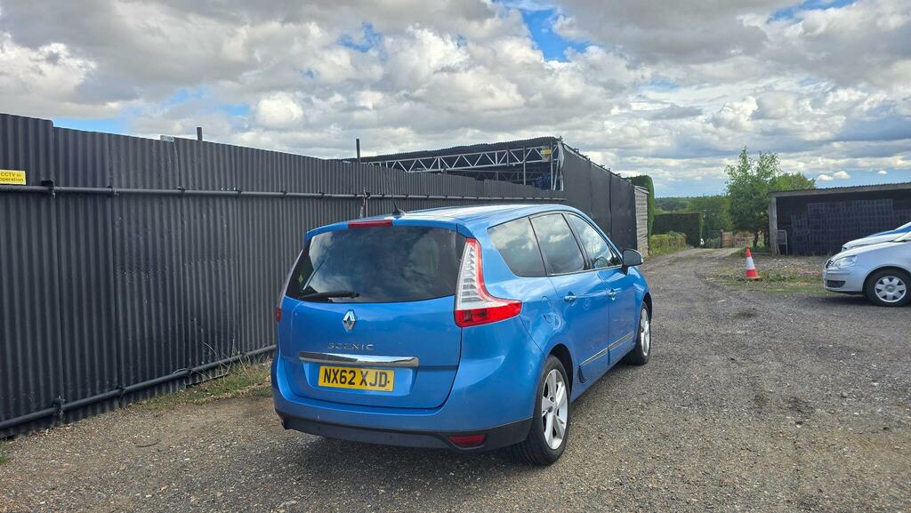 Renault Grand Scenic Dynamique Tomtom Silver #5