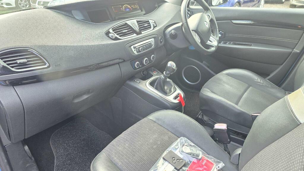 Renault Grand Scenic Dynamique Tomtom Silver #21
