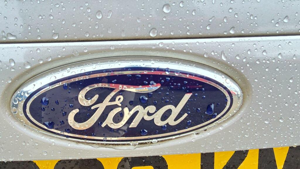 Ford B-Max 1.6 Titanium Powershift Silver #30
