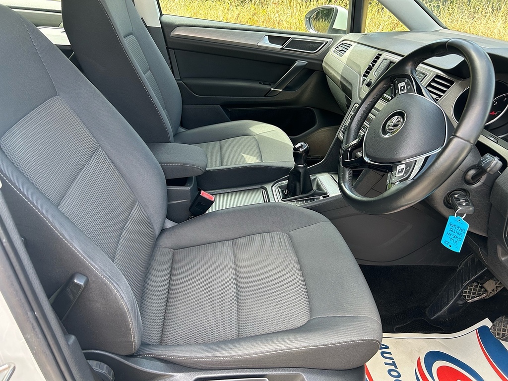 Volkswagen Golf SV Tsi Bluemotion Tech Se White #6