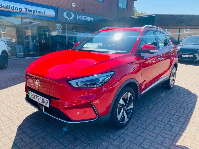 MG ZS 115Kw Trophy Connect Ev Long Range73kwh - Red