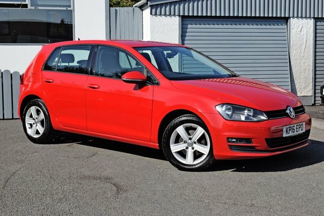 Volkswagen Golf 1.6 Tdi Bluemotion Tech Match Hatchback KP16EPO Red #2