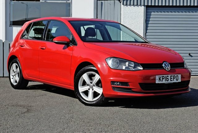 Volkswagen Golf 1.6 Tdi Bluemotion Tech Match Hatchback Red