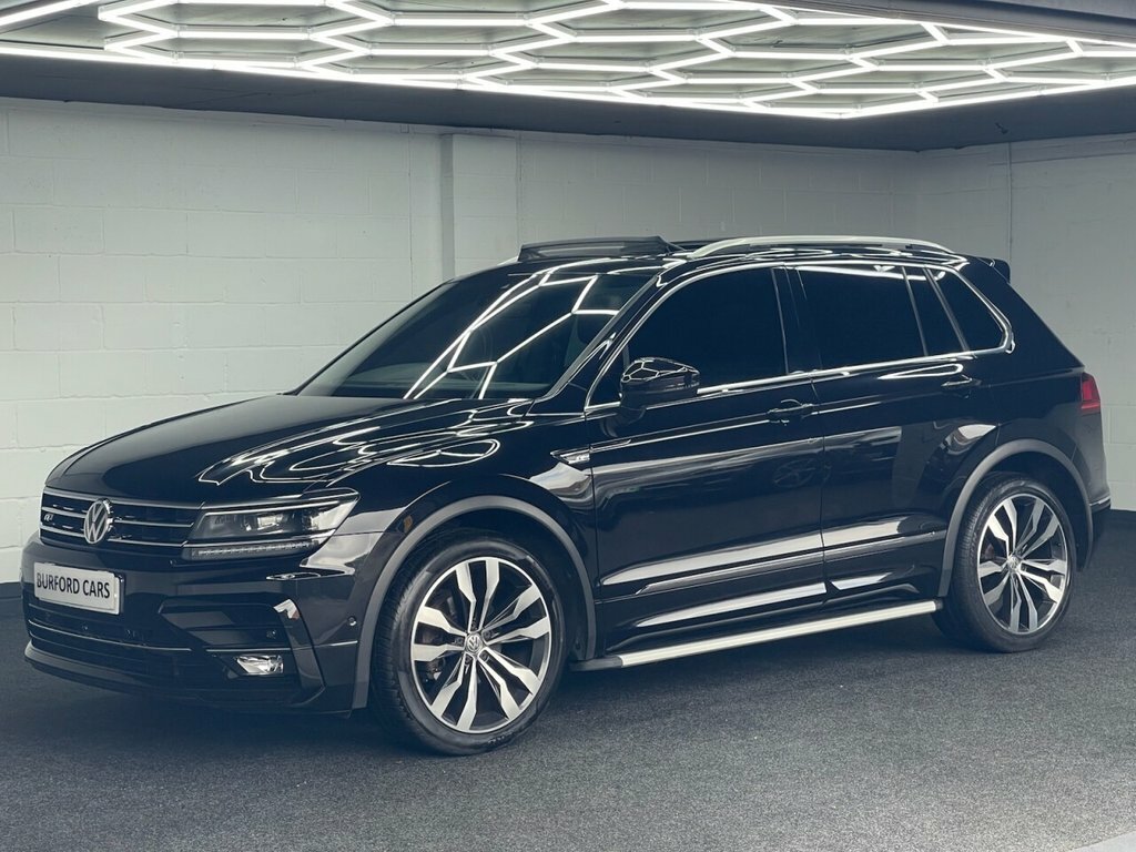 Volkswagen Tiguan 2L R-line Tech DG70ZZF Black #2