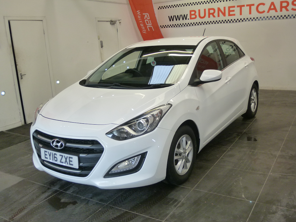 Hyundai I30 Crdi Se Blue Drive White #5
