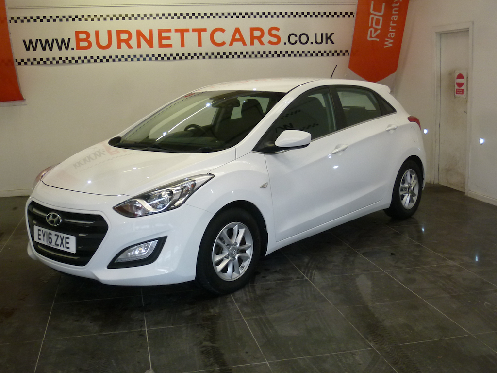 Hyundai I30 Crdi Se Blue Drive White