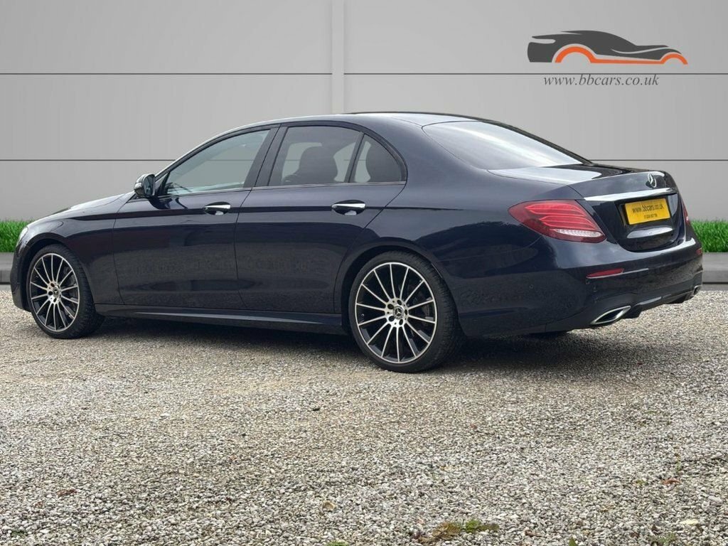 Mercedes-Benz E Class 2L Amg Line Night Edition Blue #3