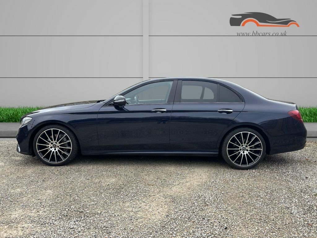 Mercedes-Benz E Class 2L Amg Line Night Edition Blue #2