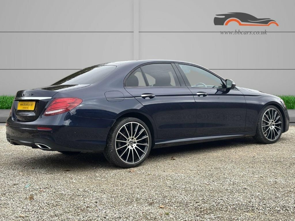 Mercedes-Benz E Class 2L Amg Line Night Edition Blue #4