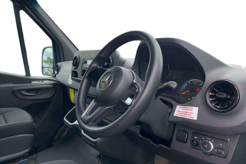 Mercedes-Benz eSprinter Esprinter Progressive Panel Van Grey #8