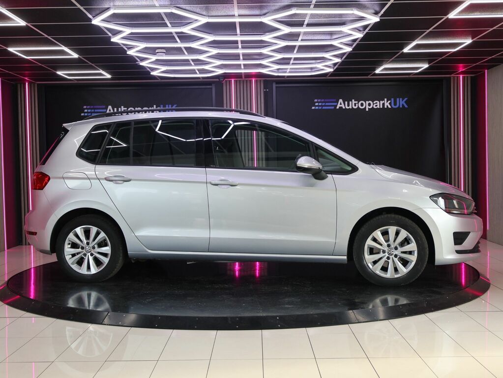 Volkswagen Golf SV 2016 1.6 Tdi Bluemotion Tech Se Mpv Man Silver #2
