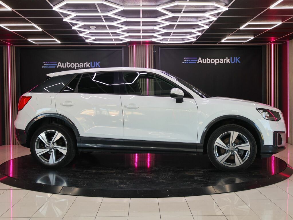 Audi Q2 2018 1.5 Tfsi Cod 35 Sport Suv E White #2
