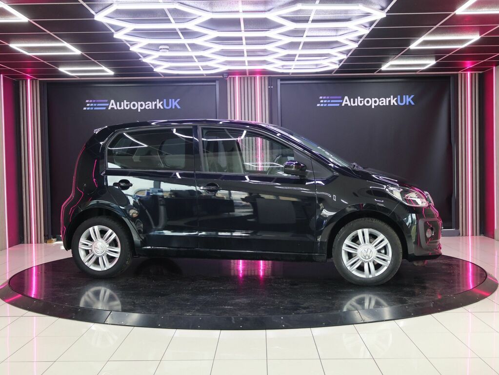 Volkswagen Up 2018 1.0 Bluemotion Tech High Up Hatchback Pe Black #2