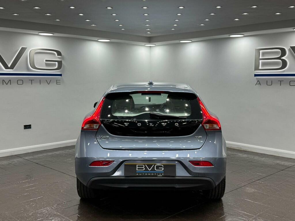 Volvo V40 Hatchback 1.5 T2 Momentum Nav Plus Euro 6 S Blue #5