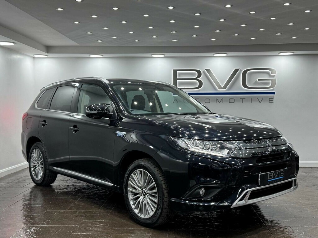 Mitsubishi Outlander 2.4H Twinmotor 13.8Kwh Design Cvt 4Wd Euro 6 Ss Black