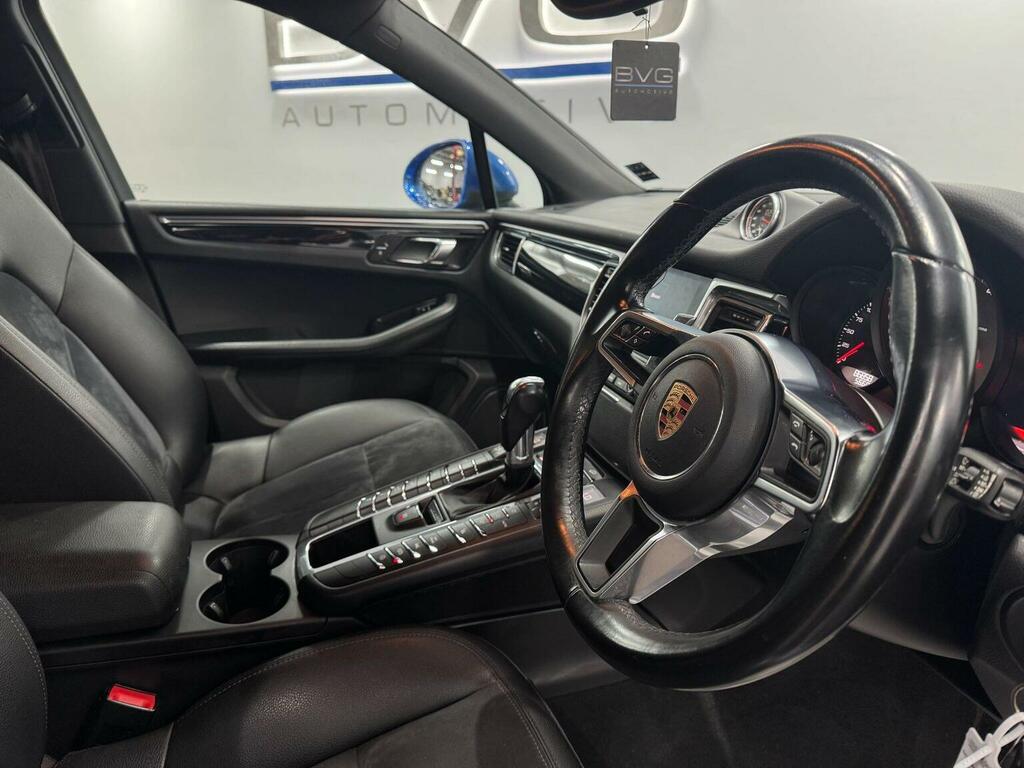 Porsche Macan Gts Pdk Blue #9