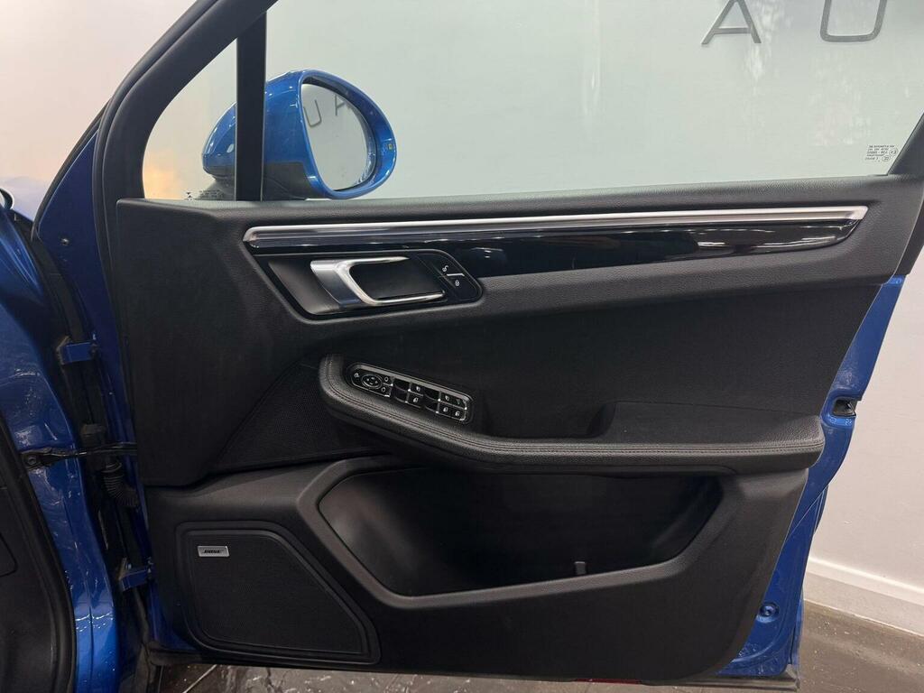Porsche Macan Gts Pdk Blue #7