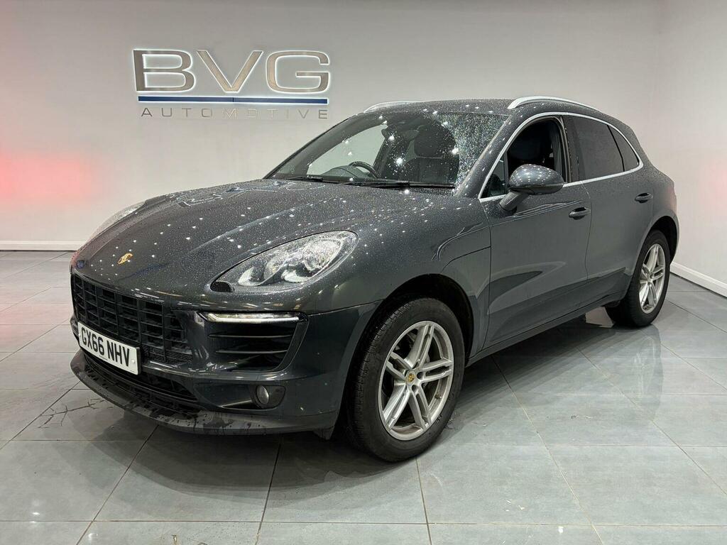 2016 Porsche Macan