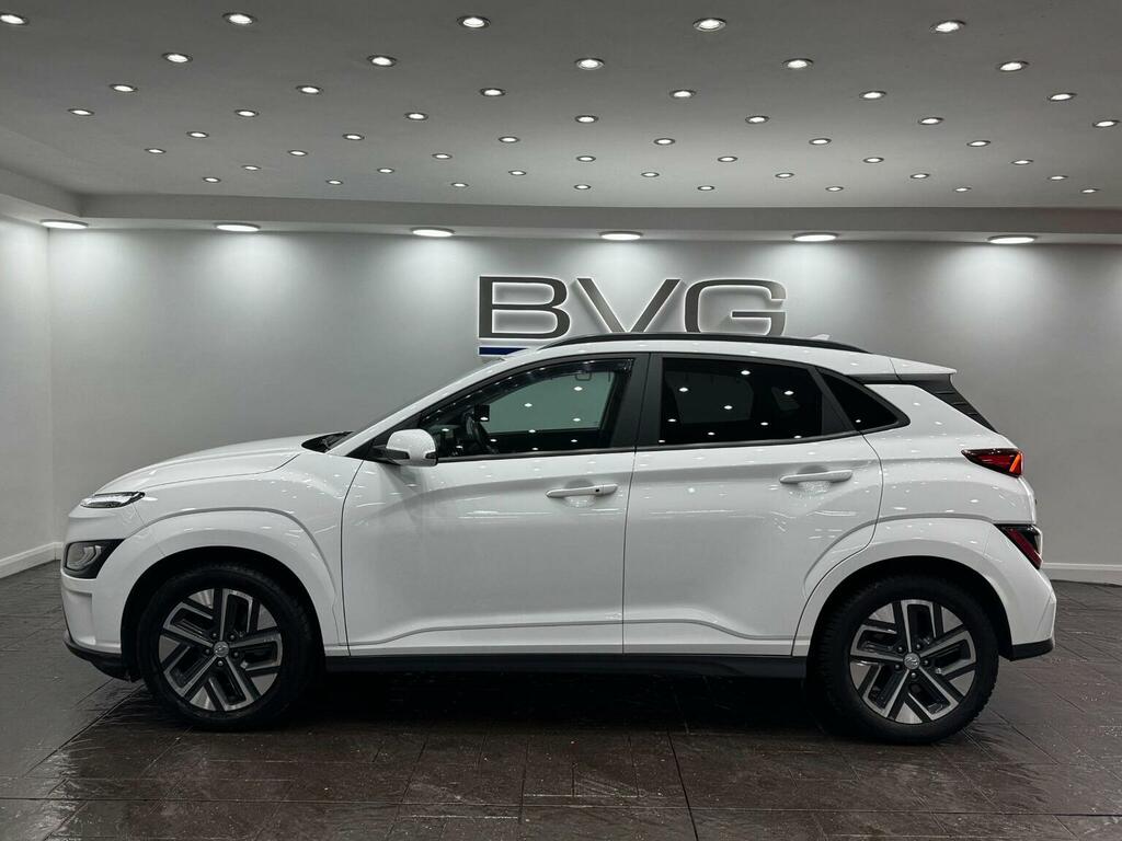 Hyundai Kona Suv 64Kwh Premium 10.5Kw Charger 2021 White #5