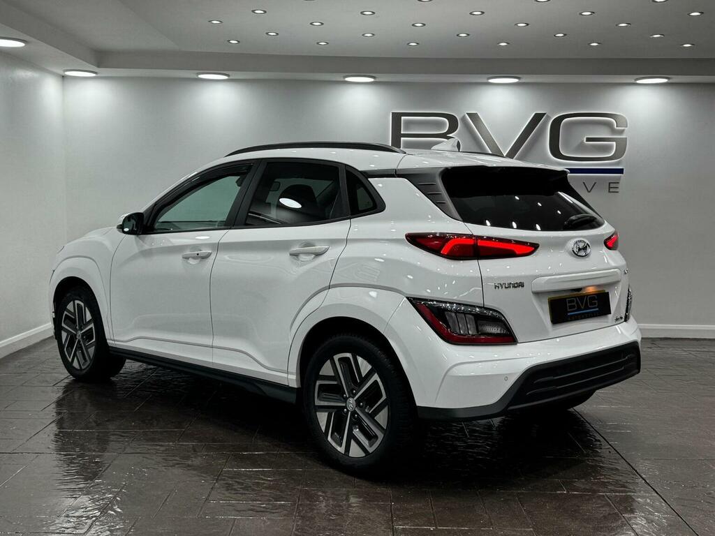 Hyundai Kona Suv 64Kwh Premium 10.5Kw Charger 2021 White #6