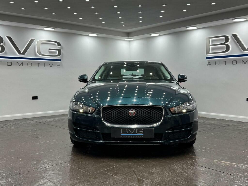 Jaguar XE 2.0D Prestige Euro 6 Ss Green #2