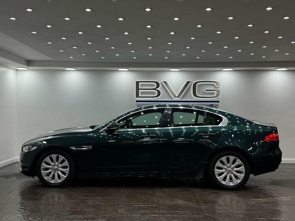 Jaguar XE 2.0D Prestige Euro 6 Ss Green #4