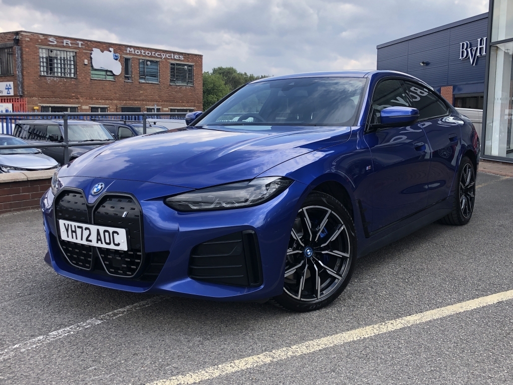 BMW i4 Coupe Edrive40 M Sport YH72AOC Blue #3