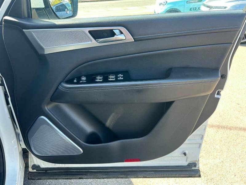 SsangYong Rexton Ultimate Grey #14