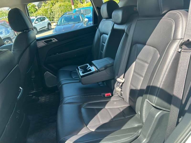SsangYong Rexton Ultimate Grey #17