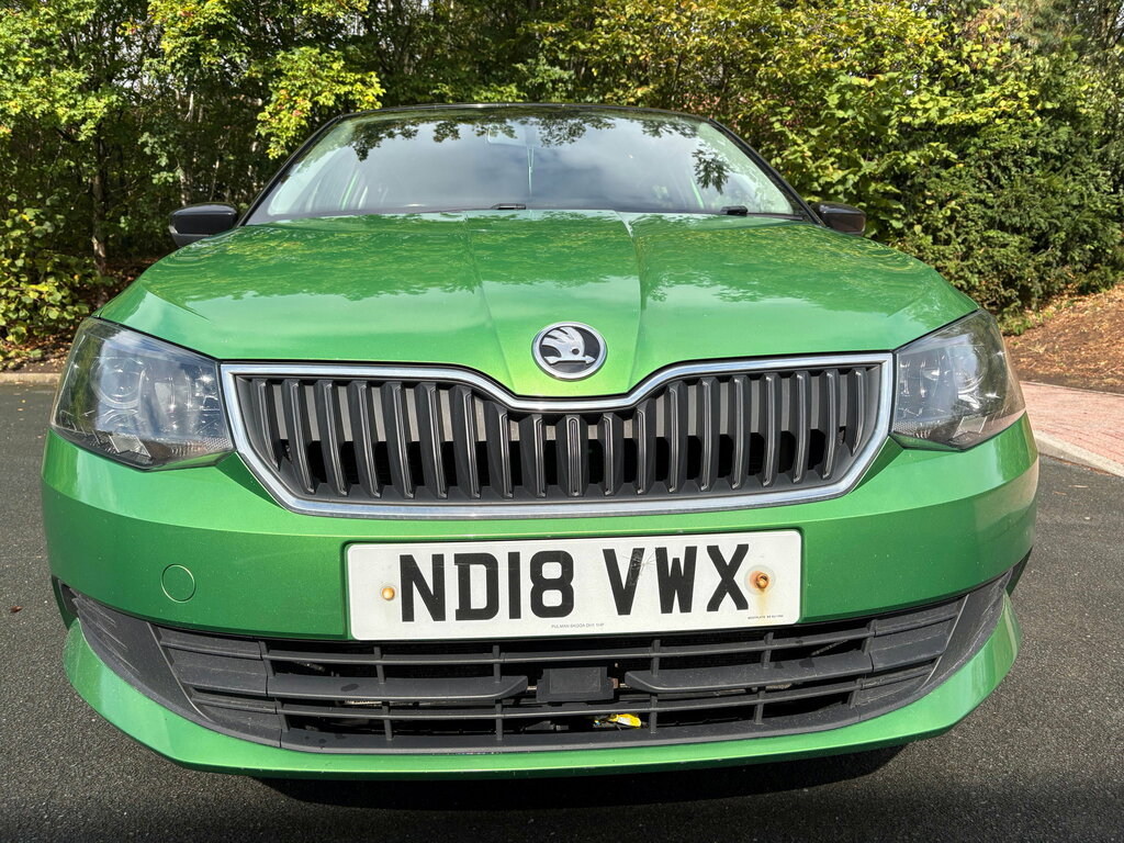 Skoda Fabia 1.0 Tsi Colour Edition Hatchback Green #3