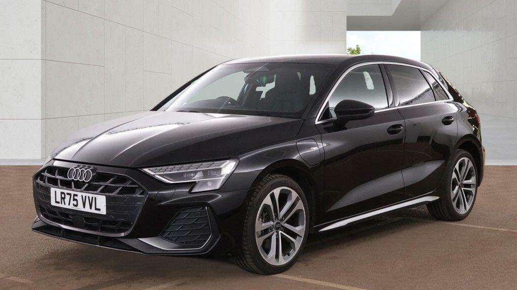 Audi A3 S Line Tfsi E 204 Ps S Tronic LR75VVL Black #3