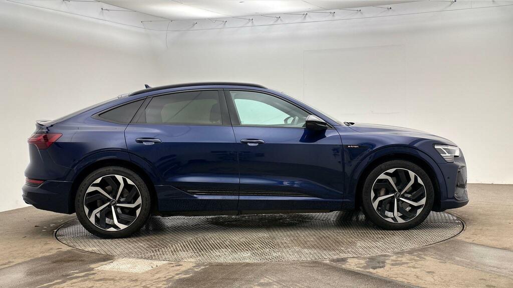 Audi E-tron 55 Black Edition Sportback Quattro 95Kwh KN72MYD Blue #3