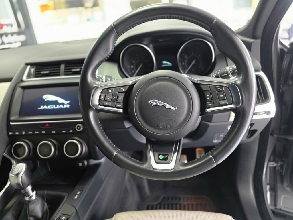 Jaguar E-Pace 2L R-dynamic S LW19OFL Grey #4