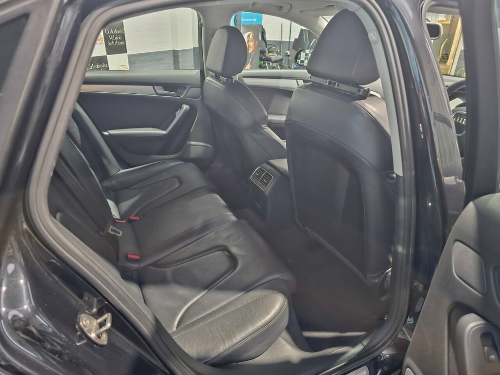 Audi A4 Saloon Black #4