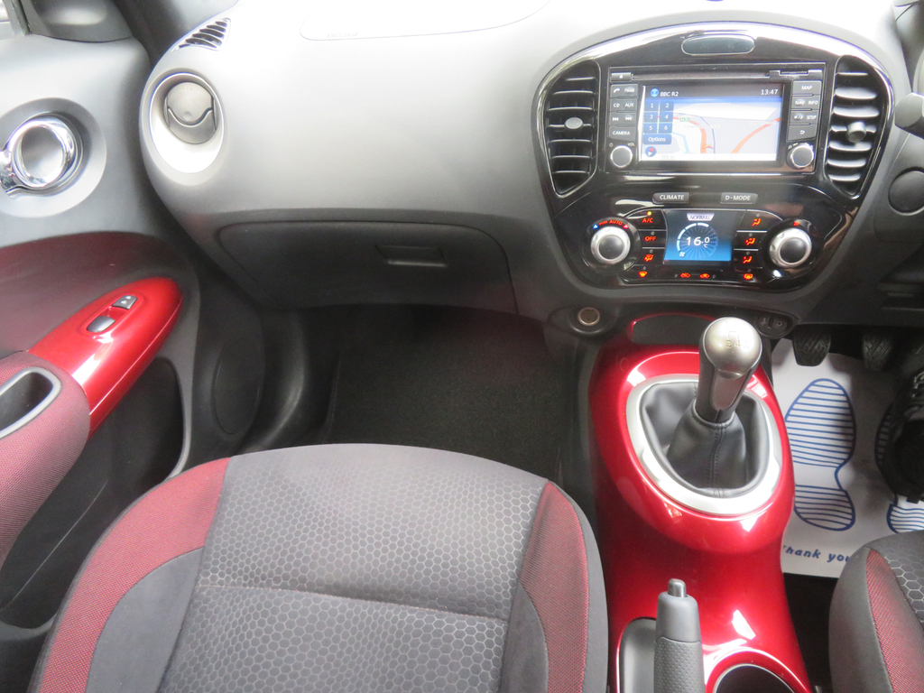 Nissan Juke Hatchback White #14