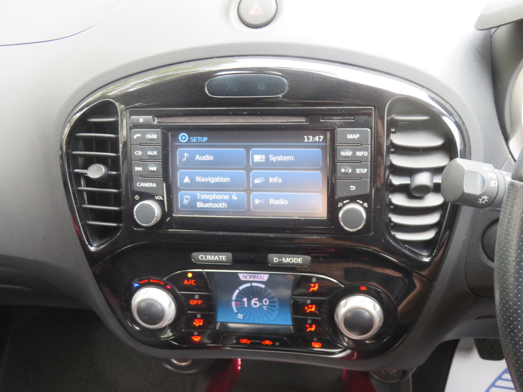 Nissan Juke Hatchback White #16