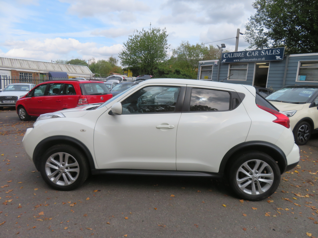 Nissan Juke Hatchback White #7
