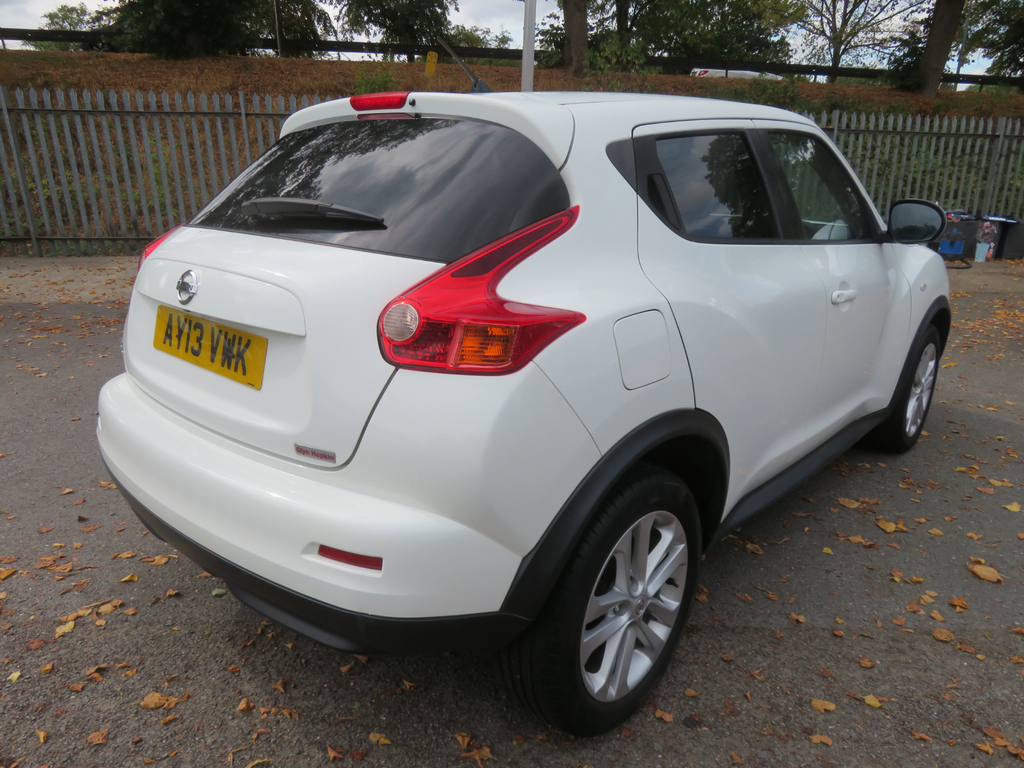 Nissan Juke 1.6 Acenta Premium #4