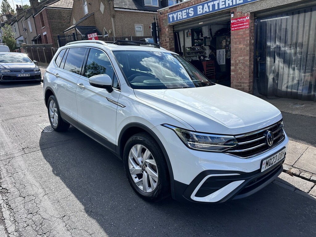 Volkswagen Tiguan Allspace 1.5 Tsi Life Dsg Euro 6 White