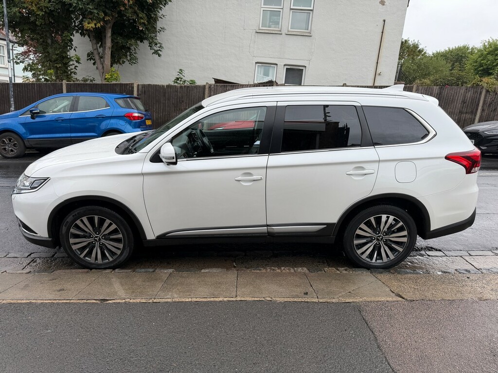 Mitsubishi Outlander 2.0 Mivec Exceed Cvt 4Wd Euro 6 White #6
